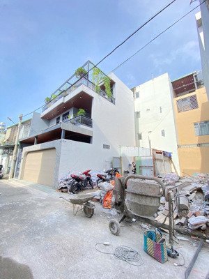 ngang 10m, lô đất siêu rộng ngay đường số 9 linh tây, 100m ra phạm văn đồng, nét căng