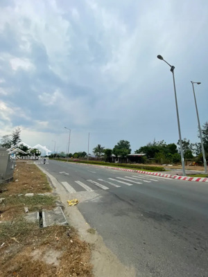 biển nguyễn tất thành, ngay khu mikazuki. khu thương mại tự do gần đó. đây là nơi đầu tư hợp lý