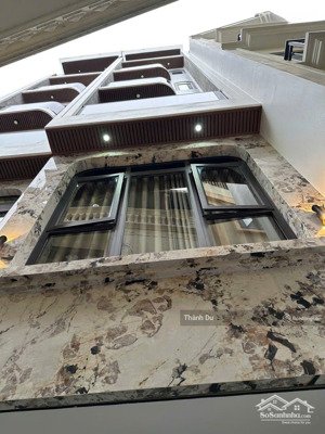 cho thuê nhà nguyên căn ngọc lâm gần cầu chương dương , 6 tầng 4 phòng ngủ full đồ mới tinh giá 15