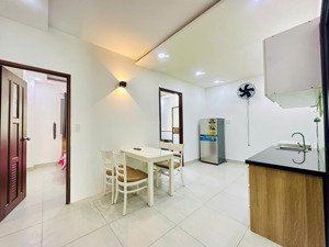 căn hộ 2pn-1pk máy giặt riêng- thang máy, bảo vệ ngay bic c tô hiến thành- giao thành thái