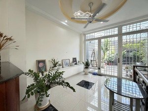 xe hơi vào nhà - phú nhuận - thích quảng đức - 135m2 - ngang 5m - 4 tầng - gara ô tô - thang máy