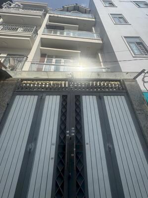 Bán nhà 496/ Dương Quảng Hàm, P.6, Gò Vấp 4 x 15=60m2, giá 8,1 tỷ