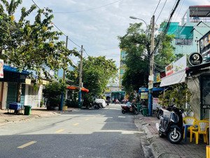 nhà 2 lầu mặt tiền đường 4 phước bình - đỗ xuân hợp - kế global city - kdc gia hoà - giá: 10 tỷ