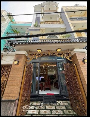 * bán nhà quận 8, bông sao,4 tầng,dt: 5.2m x 14m(nở hậu), hẻm 3m, cách 40m ra đường lớn, giá:10,2tỷ