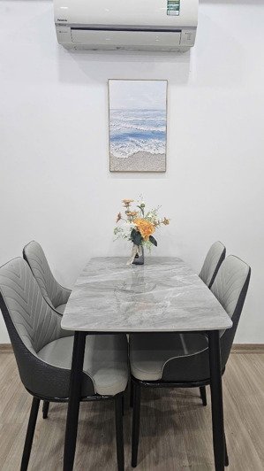 chính chủ bán căn góc tầng 8 toà nơ 7b bán đảo linh đàm sổ đỏ 59m2