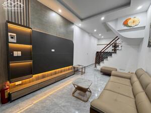 BÁN NHÀ 4 TẦNG NỘI THẤT ĐẸP, RẤT GẦN ĐƯỜNG Ô TÔ THÔNG PHỐ TAM TRINH – HOÀNG MAI.