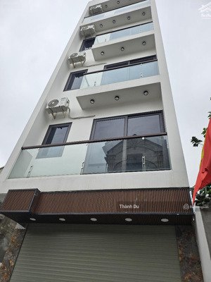 cho thuê nhà nguyên căn 6t 3pn thang máy ,gara ô tô cự khối, gần cầu thanh trì, hv nông nghiệp