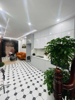 bán nhà xuân la 34m² 5 tầng 9.0 tỷ ngõ thông lạc long quân, ô tô 4 chỗ qua