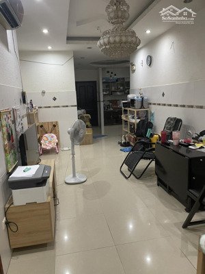 bán chung cư miếu nổi, 63m2, tầng trung sổ hồng, ntcb.