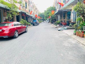 nhà 3 tầng - hoàn công chuẩn chỉnh - 71m2 - an bình - việt lập dĩ an nhỉnh 6 tỷ - đường xe hơi