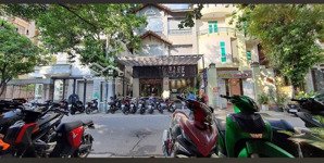 dt 10x20m (gần 200m2) nhà 2 lầu gần ngay lam sơn, chung cư sky center. đường thông ôtô tránh nhau