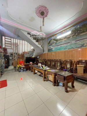 nhà phố 105m kdc gần vincom 550, phường dĩ an, tp dĩ an