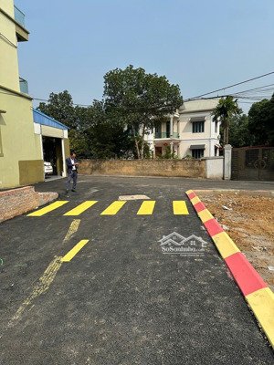 em cần bán gấp 50m2 full thổ cư ngay trường đh việt hung và đh lao động xã hội