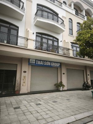 chính chủ đổi nhà cần bán gấp nhà phố/shophouse/liền kề chà là 5 oceanpark 2 diện tích 70m2 5 tầng.