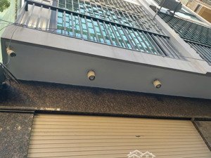 chính chủ cần cho thuê nhà hiện đại nguyên căn 5 tầng 3pn full nội thất mới đẹp 44 hào nam 16tr/thg