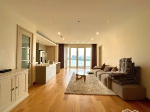 cho thuê gấp căn 2pn đảo kim cương trên 100m2, view sông - chủ nhà hỗ trợ nhiệt tình dễ thương !