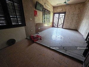 cho thuê nhà nguyên căn 60m2 5t 6 phòng, lô góc - ô tô tránh - phố ô cách gần trường cấp 1,2,3