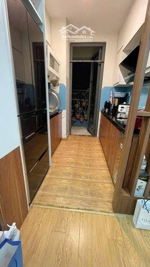 bán gấp căn chung cư 2 ngủ giá rẻ. cần tiếp gấp nên bán hạ giá so với mặt bằng chung.