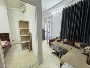 cho thuê căn hộ 1 phòng ngủ - rộng 60m2 - có ban công - máy giặt riêng - view bờ kè hoàng sa