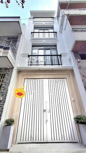 hẻm xe hơi trần cao vân,4tầng,5pn,có hẻm sau,gần huỳnh văn bánh,trần huy liệu