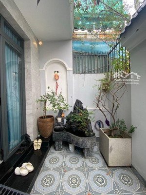 5tỷx - [4,7x21m] 100m2 - hẻm ôtô 1 sẹc huỳnh tấn phát - nhà bè - 3 tầng - 5pn, 5wc - shr