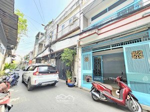 hẻm ô tô thông, 4m x 11m x 2 tầng, 3 phòng ngủ, vị trí rất đẹp