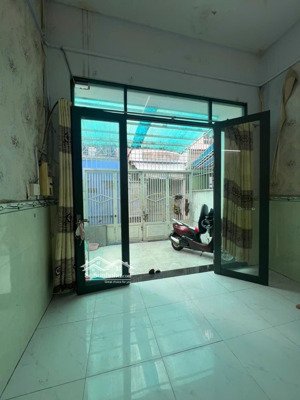 chỉ nhỉnh 6tỷ sở hữu ngay nhà 64m2, 2lầu, 3pn đuòng âu cơ, p.10, quận tân bình, tp hcm