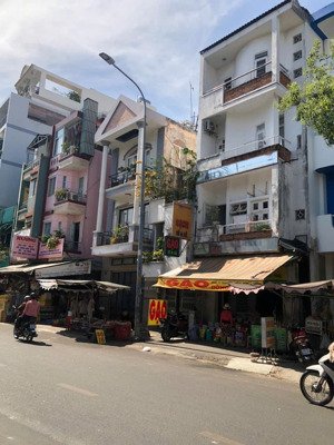 bán gấp mặt tiền hoàng hoa thám p6 bình thạnh 5m x 24,7m cn 131m2 giá 28,5 tỷ