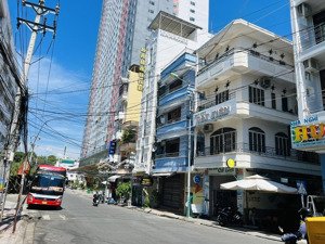 bán nhà cách bãi tắm chỉ có 350m, mặt tiền đường nguyễn đình chiểu ( tốt hơn thị trường 1-2 tỷ )
