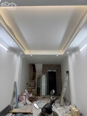 BÁN NHÀ TRƯƠNG ĐỊNH, 31M2 X 6 TẦNG THANG MÁY MỚI TINH, NGÕ THÔNG, SỔ VUÔNG