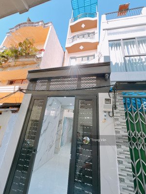 vài bước ra mặt tiền tôn đản - nhà 5 tầng 7pn - diện tích lớn 39,7m²