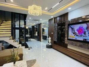 gói 5 mỹ gia - thái hưng , nhà có thang máy !