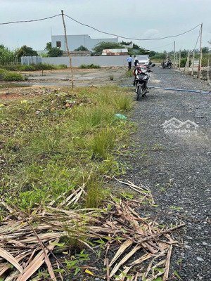 đất cần giờ chính chủ cần bán 12 899m2 giá 18,2 tỷ (1,4 tỷ/1000m2)đường tới đất lh 