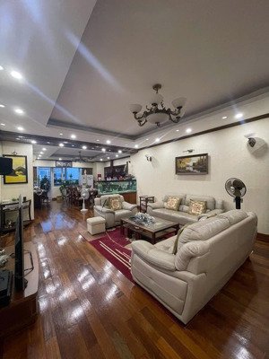 rẻ hơn thị trường 3 giá cho thuê căn 57 láng hạ 3 ngủ full 178 m. nét 16 triệu 