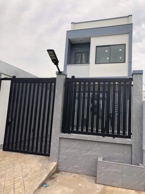 tết cần bán gấp nhà 2 tầng - đường nhựa oto tải - sát trục lê văn lương - gần 3 trường đh - đầu tư