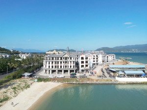 nhà ven biển, đầy đủ tiện nghi- tiện ích giá siêu shock: chỉ 12,3 tỷ vnd/ 4 tầng tại nha trang