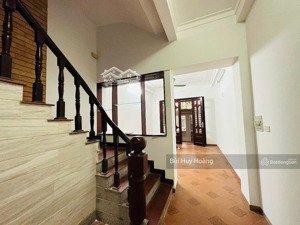 tt đống đa - 57m2 chỉ 14,x tỷ - ngõ thông - 30m ra ô tô - 3 gác đỗ cửa ô chờ thang máy - láng hạ