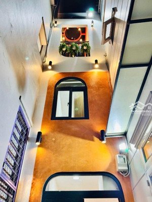 bán nhà cách hẻm xe hơi 15m full nội thất dt 4.8 x6 , 28m2 diện tích sử dụng 85m2