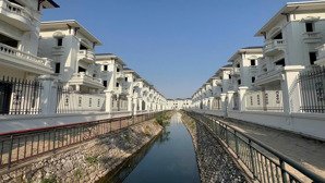 căn bt xinh đẹp nằm sát hồ điều hòa - sự lựa chọn lý tưởng cho ngôi nhà tương lai!