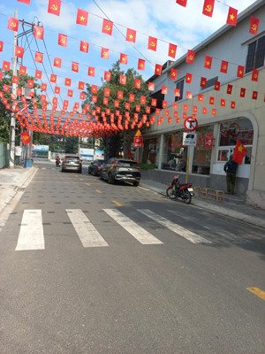 2 căn 4 lầu 200m2 hxh nguyễn duy trinh, q.9 chỉ hơn 9 tỷ