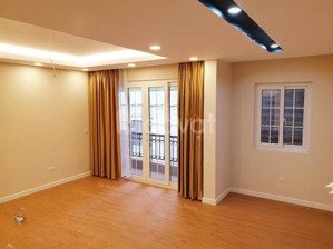 cho thuê 3 căn nhà ở hồ tùng mậu,full điều hòa, oto đỗ tránh làm vp,ở,...