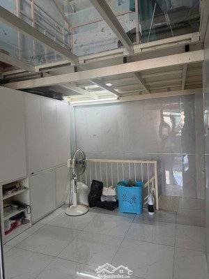 bán nhà mới 2 tầng - gần thống nhất quận gò vấp - 40m2 - 4x10m - giá 4.8 tỷ