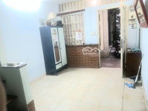 cho thuê nhà nguyên căn, 30m2, 1 trệt + 1 lầu, đường nguyễn văn trỗi, trung tâm phú nhuận