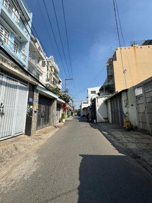 bán đất tặng nhà mtkd hẻm xe hơi né thông 4.2x30m ngay hl2 - lê văn quới gần 4 xã giáp tân phú