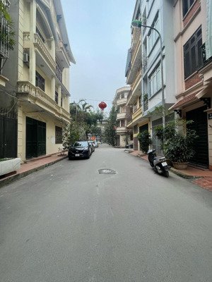 bán nhà siêu hiếm gần kđt đại kim - hoàng mai - phân lô - ô tô tránh. dt 75m2 x 5 tầng. giá 24.5 tỷ