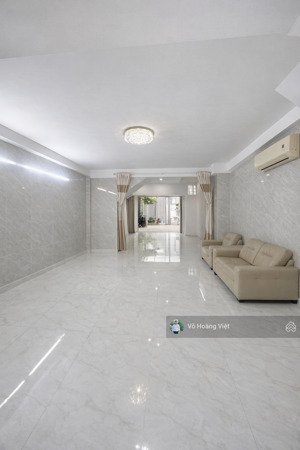 nhà 4 tầng mặt tiền q.2 - 122m2 - xe hơi ngủ trong nhà - giá chỉ 13.x tỷ - nhà giá tốt - xem là ưng