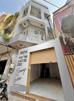 giá sốc nhỉnh 8 tỷ có ngay mặt tiền kinh doanh đỉnh trung tâm q1 - đang cho thuê 42 tr/th