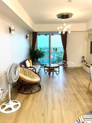 chủ gửi bán nhanh 3pn2wc 101.8m2 the krista, view thoáng giá 6,9 - 7tỷ, sổ hồng sẵn công chứng ngay