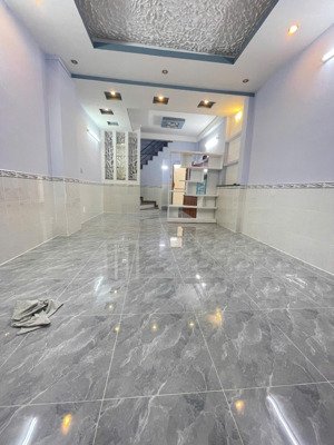 bán nhà ngang 4.5m, hẻm đẹp sát mt âu dương lân p3-q8