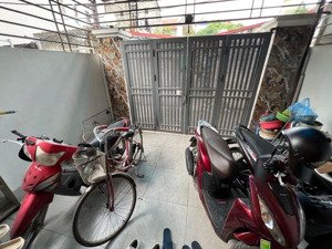 bán nhà xuân phương 78m2 - 5 tầng - sân để xe rộng - ô tô đỗ cửa - 17,6 tỷ